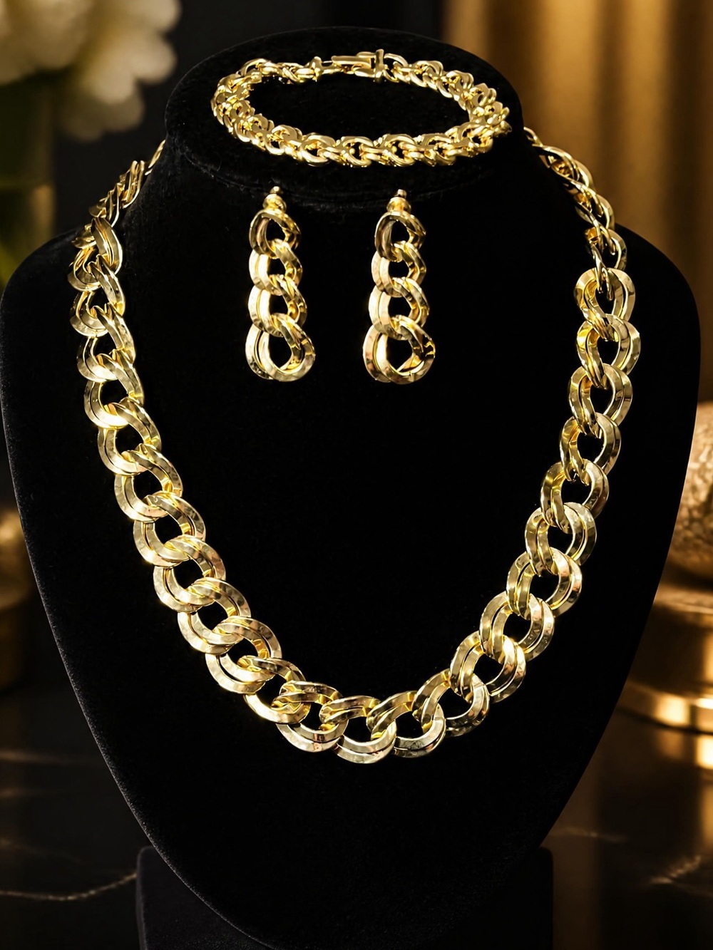 Vintage Monet 3-Piece Set – 1980’s Runwal Garibaldi Double Curb Link Parure 1831